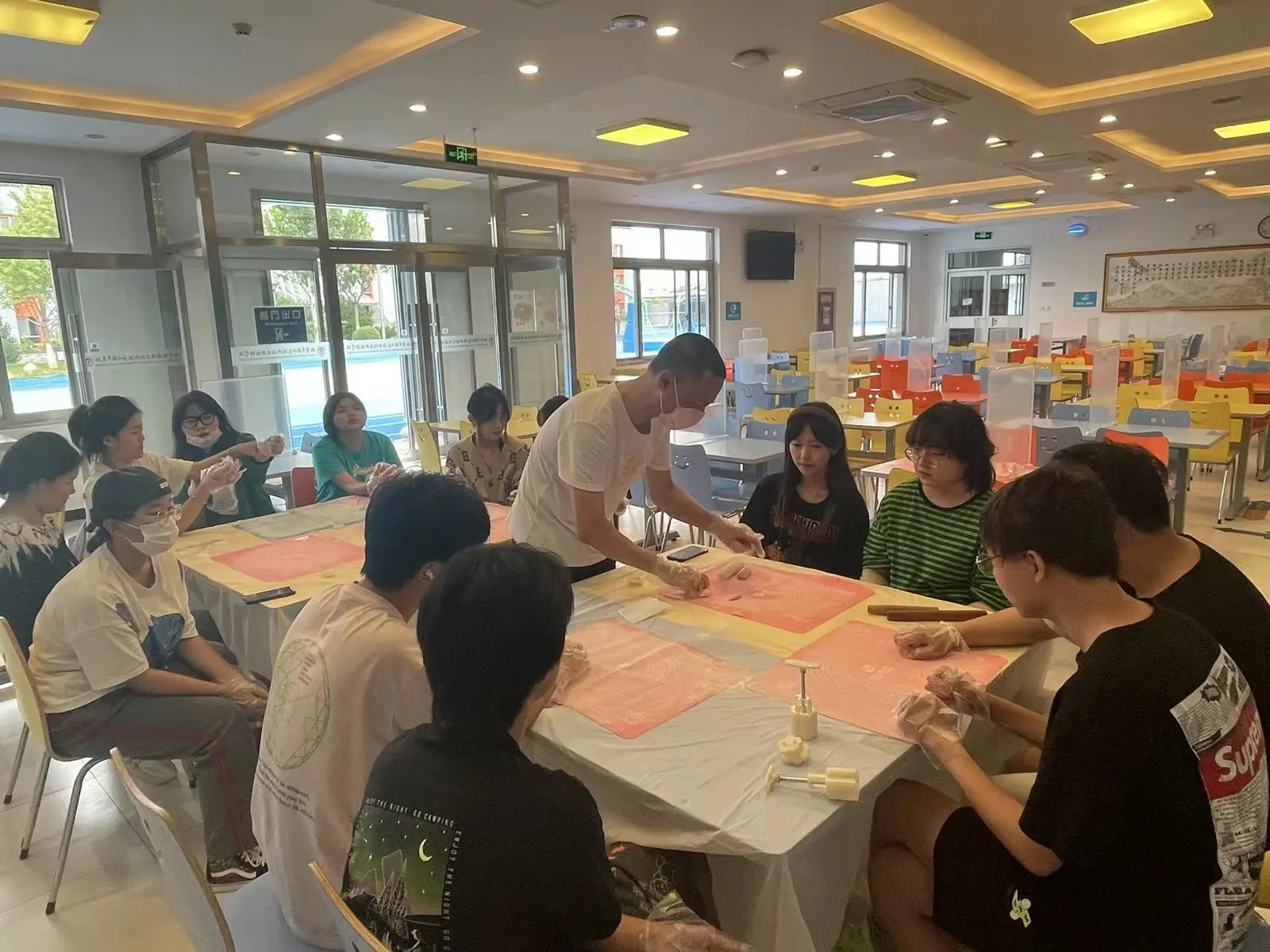北外同文素材 迎中秋,谢师恩