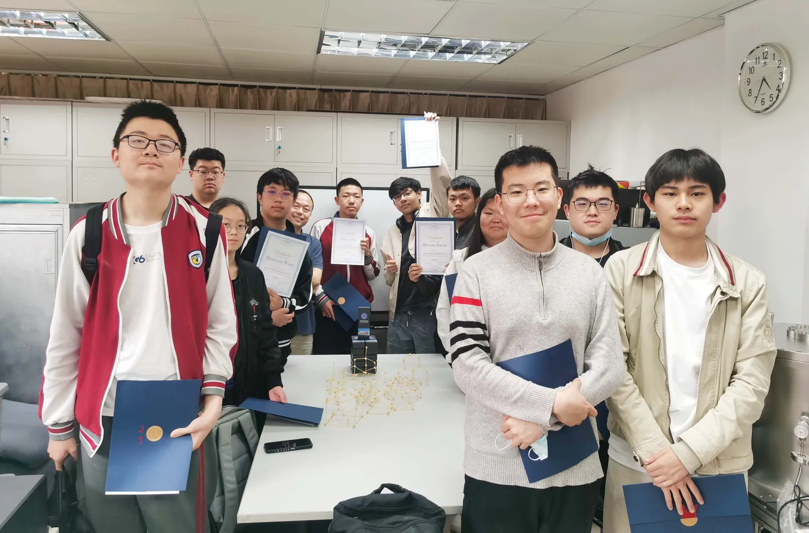 北外同文素材 背景提升|沉浸在科学探索的土壤里,拓宽视野,培养全球胜任力